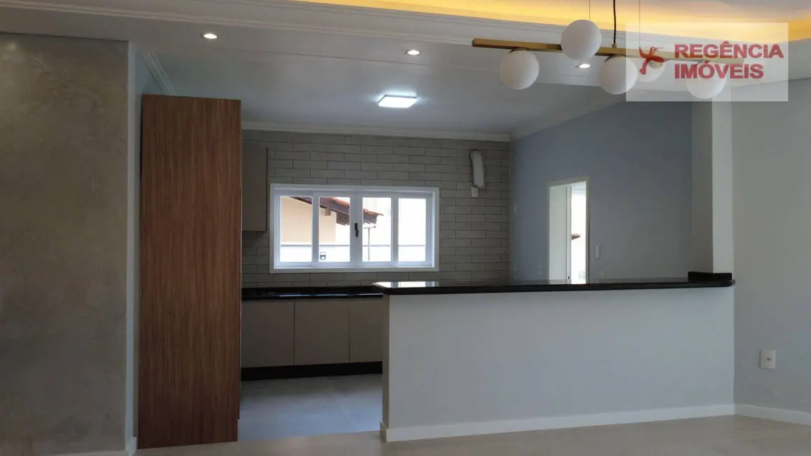 Casa com 3 quartos à venda, 600m2 em Sao Francisco Do Sul - SC - imagem 9 Foto 9 de Casa com 3 quartos à venda, 600m2 em Sao Francisco Do Sul - SC