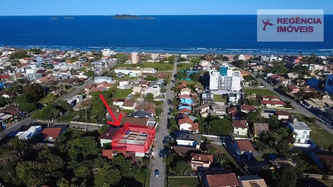 Foto 2 de Casa com 3 quartos à venda, 173m2 em Sao Francisco Do Sul - SC