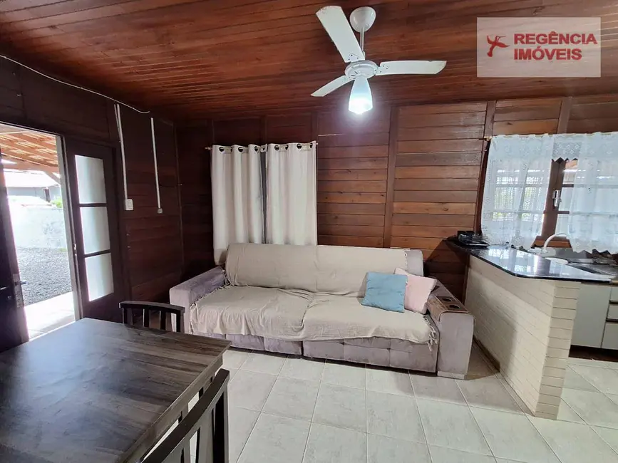 Foto 9 de Casa com 2 quartos à venda, 253m2 em Sao Francisco Do Sul - SC