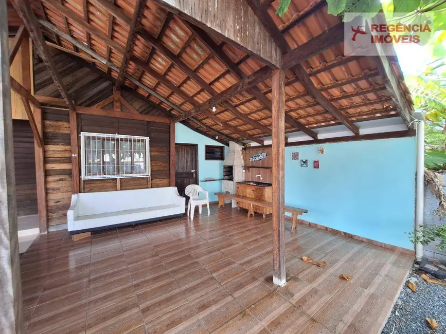 Foto 3 de Casa com 2 quartos à venda, 253m2 em Sao Francisco Do Sul - SC