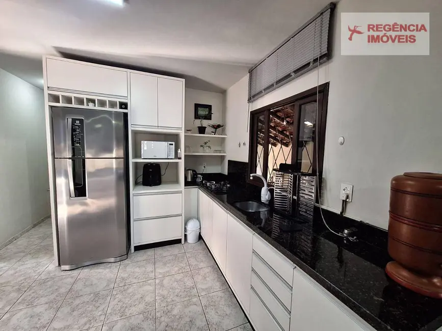 Foto 2 de Casa com 3 quartos à venda, 340m2 em Sao Francisco Do Sul - SC