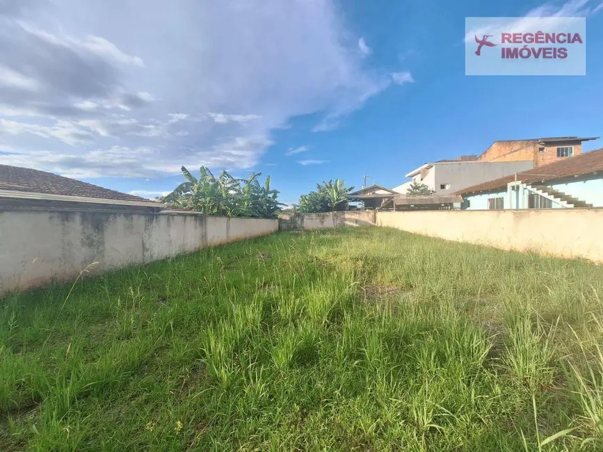 Foto 2 de Terreno / Lote à venda, 324m2 em Sao Francisco Do Sul - SC