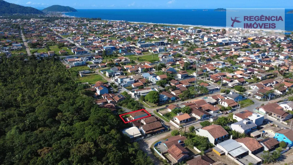 Casa com 4 quartos à venda, 253m2 em Sao Francisco Do Sul - SC - imagem 8 Foto 8 de Casa com 4 quartos à venda, 253m2 em Sao Francisco Do Sul - SC