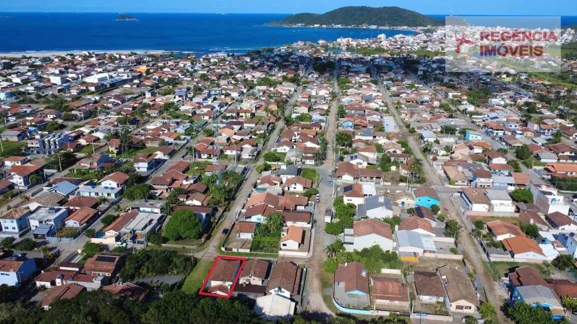 Casa com 4 quartos à venda, 253m2 em Sao Francisco Do Sul - SC - imagem 5 Foto 5 de Casa com 4 quartos à venda, 253m2 em Sao Francisco Do Sul - SC