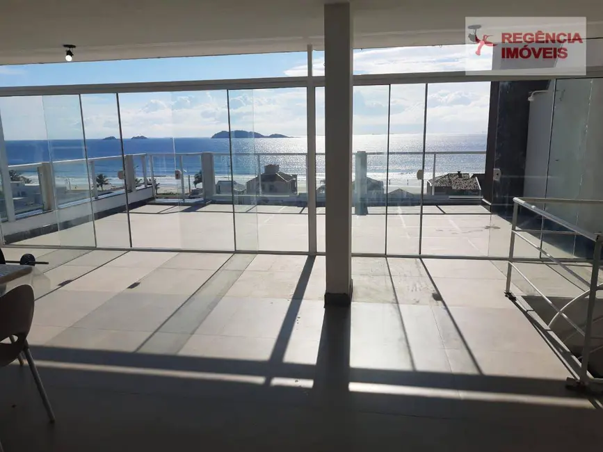 Foto 2 de Cobertura com 3 quartos para alugar, 200m2 em Sao Francisco Do Sul - SC