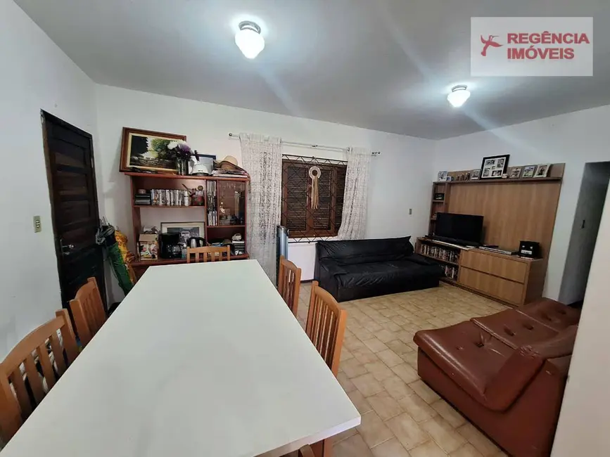 Casa com 3 quartos à venda, 312m2 em Sao Francisco Do Sul - SC - imagem 8 Foto 8 de Casa com 3 quartos à venda, 312m2 em Sao Francisco Do Sul - SC