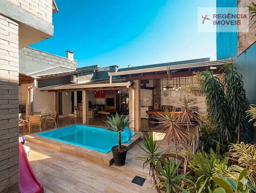 Foto 6 de Casa com 4 quartos à venda e para alugar, 312m2 em Ubatuba, Sao Francisco Do Sul - SC