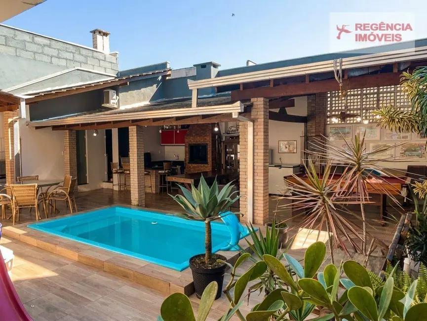 Foto 7 de Casa com 4 quartos à venda e para alugar, 312m2 em Ubatuba, Sao Francisco Do Sul - SC