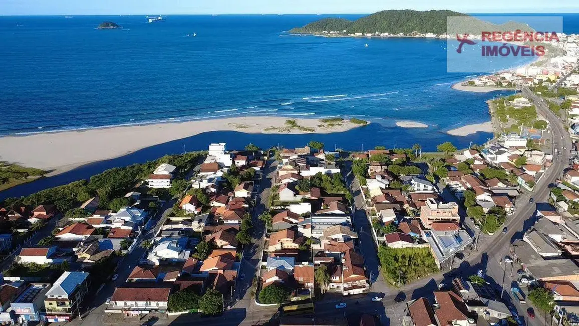 Foto 1 de Terreno / Lote à venda, 264m2 em Sao Francisco Do Sul - SC