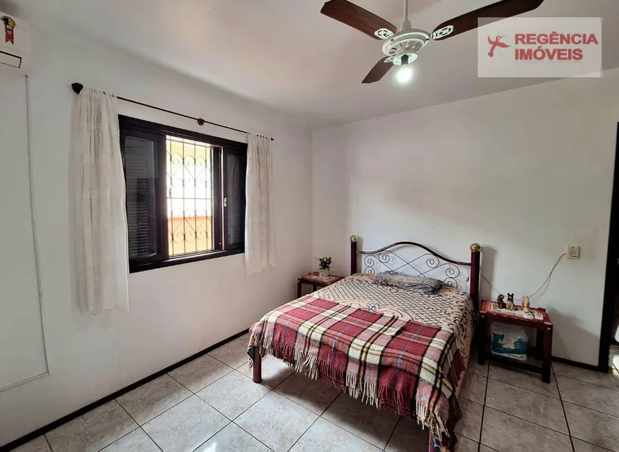 Foto 7 de Casa com 4 quartos à venda, 412m2 em Ubatuba, Sao Francisco Do Sul - SC