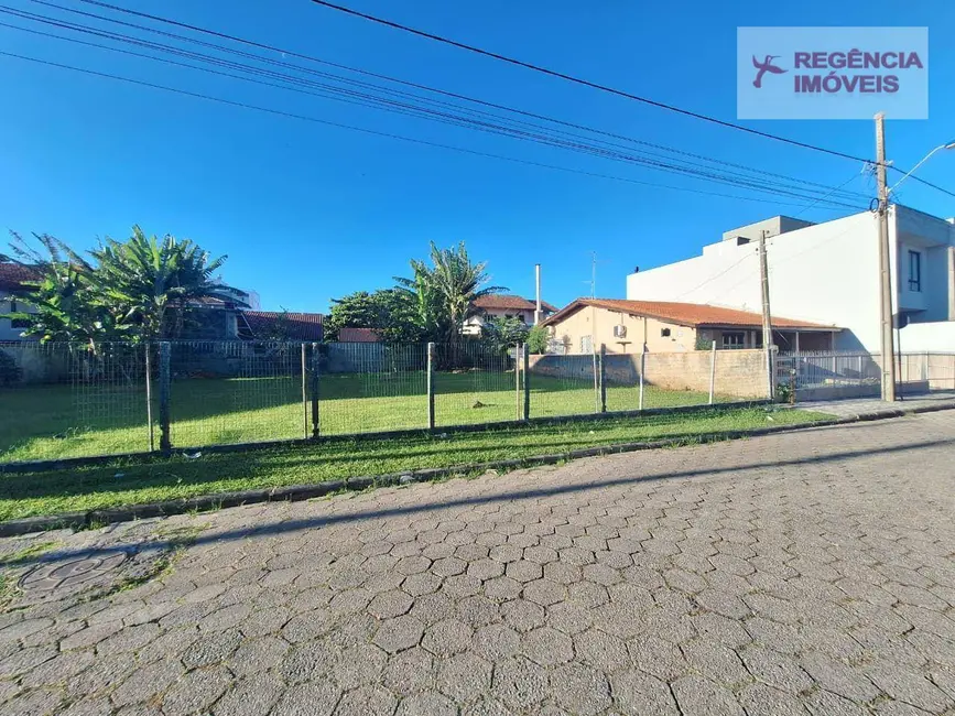 Foto 3 de Terreno / Lote à venda, 252m2 em Sao Francisco Do Sul - SC