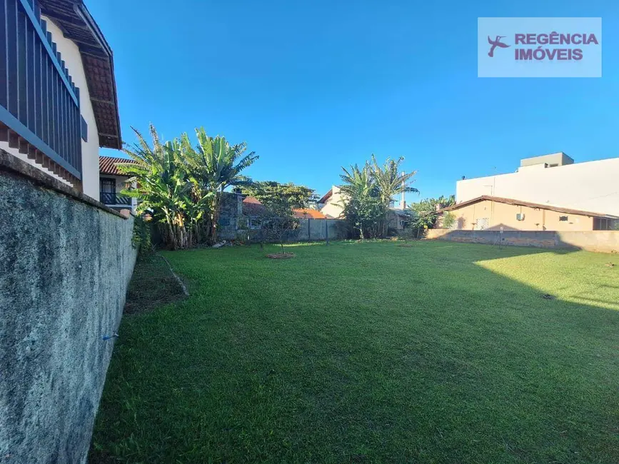 Foto 2 de Terreno / Lote à venda, 252m2 em Sao Francisco Do Sul - SC
