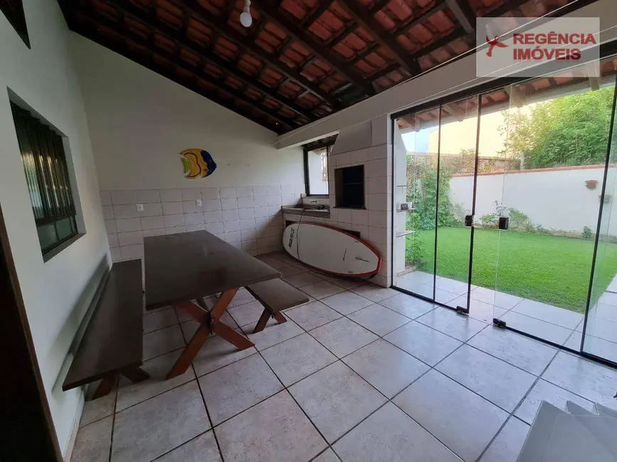 Foto 4 de Casa com 4 quartos à venda, 252m2 em Sao Francisco Do Sul - SC