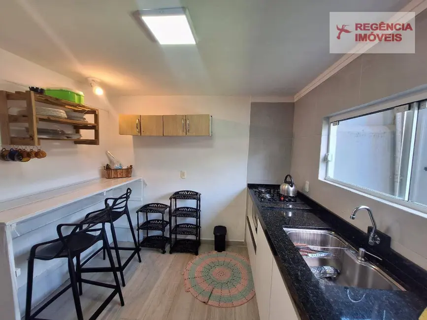 Foto 1 de Casa com 2 quartos à venda, 126m2 em Sao Francisco Do Sul - SC