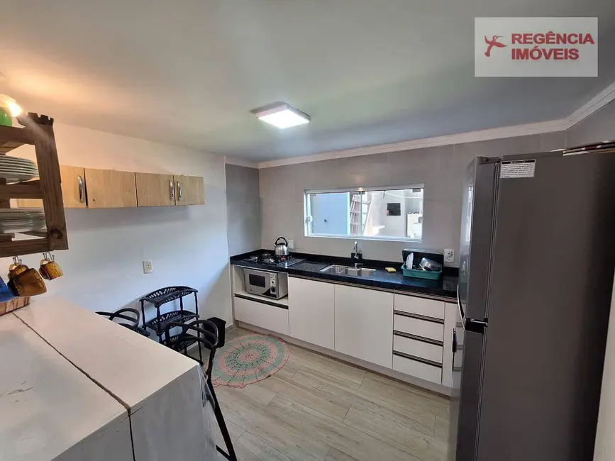 Foto 5 de Casa com 2 quartos à venda, 126m2 em Sao Francisco Do Sul - SC