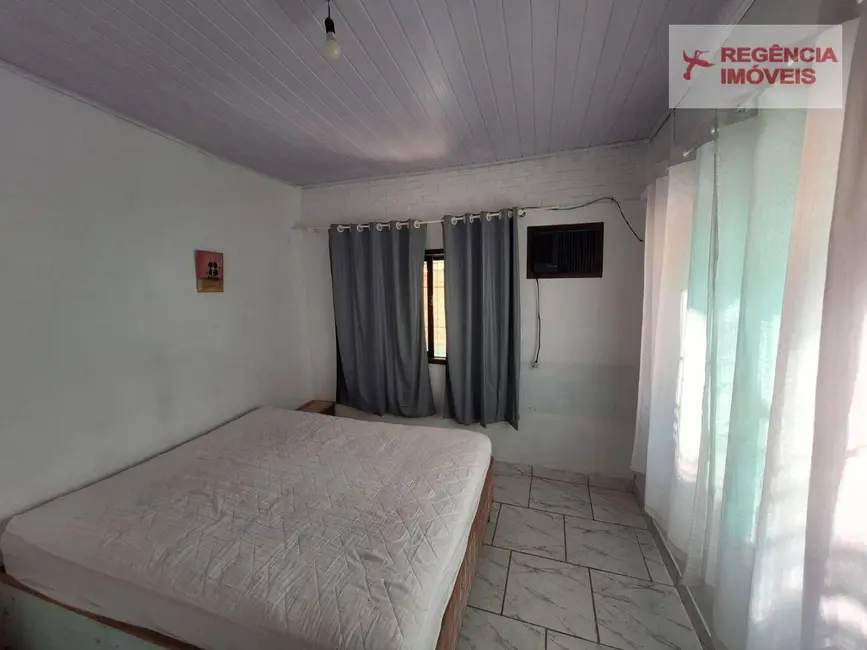 Foto 9 de Casa com 4 quartos à venda, 360m2 em Sao Francisco Do Sul - SC