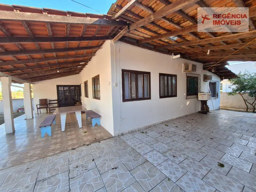 Foto 3 de Casa com 4 quartos à venda, 360m2 em Sao Francisco Do Sul - SC