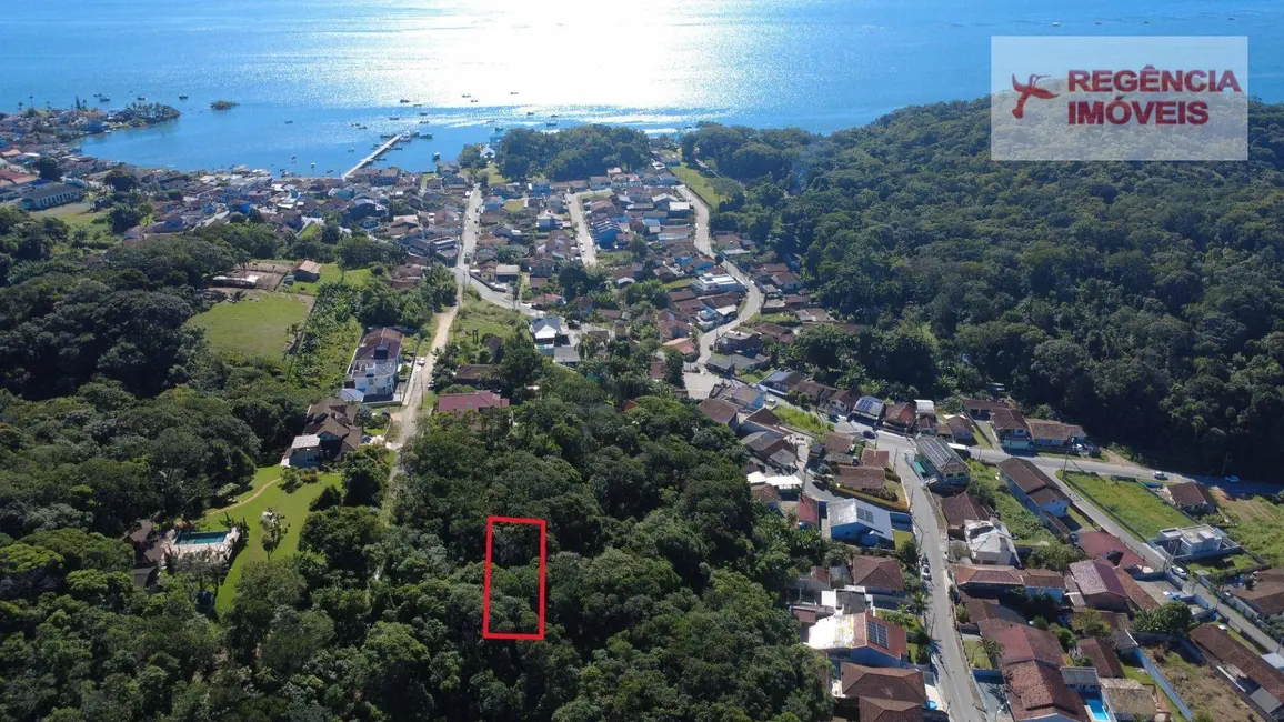 Foto 1 de Terreno / Lote à venda, 520m2 em Sao Francisco Do Sul - SC