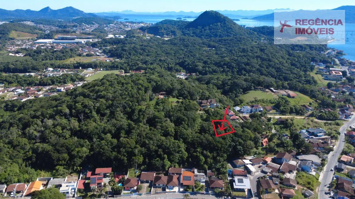 Foto 1 de Terreno / Lote à venda, 440m2 em Sao Francisco Do Sul - SC
