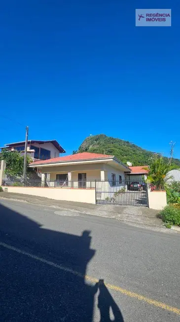 Foto 3 de Casa com 4 quartos à venda, 350m2 em Sao Francisco Do Sul - SC
