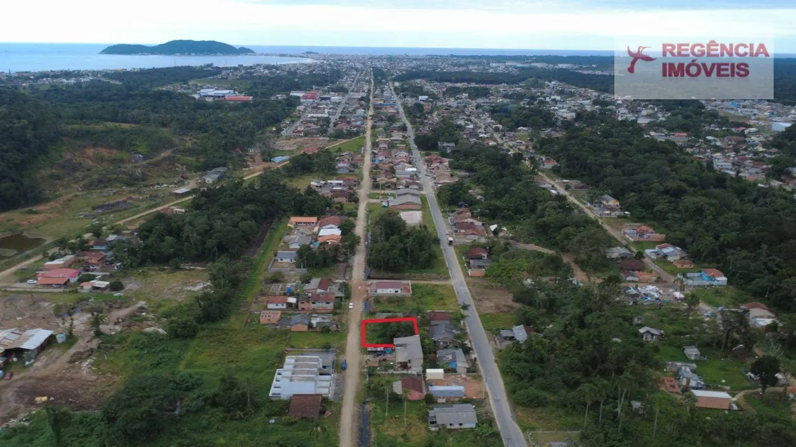 Foto 1 de Terreno / Lote à venda, 360m2 em Sao Francisco Do Sul - SC