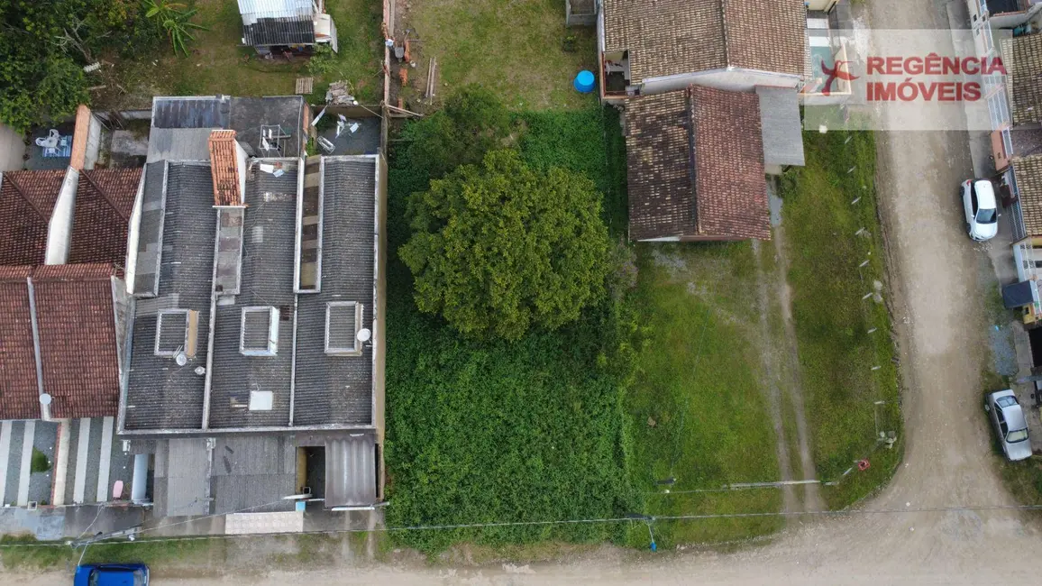 Foto 2 de Terreno / Lote à venda, 362m2 em Sao Francisco Do Sul - SC