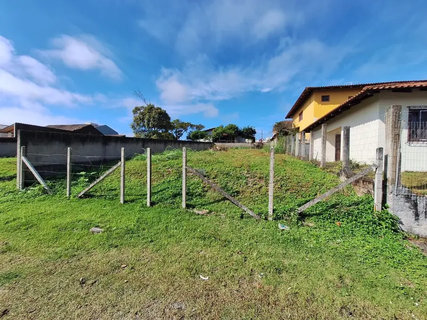 Foto 1 de Terreno / Lote à venda, 330m2 em Sao Francisco Do Sul - SC