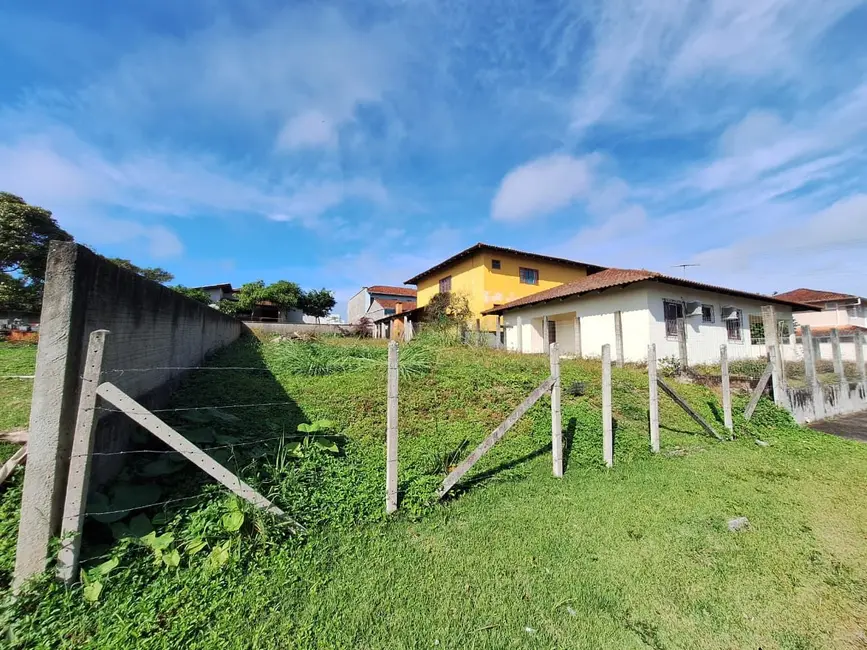Foto 3 de Terreno / Lote à venda, 330m2 em Sao Francisco Do Sul - SC