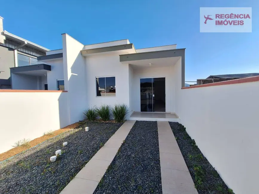 Foto 2 de Casa com 2 quartos à venda, 125m2 em Sao Francisco Do Sul - SC