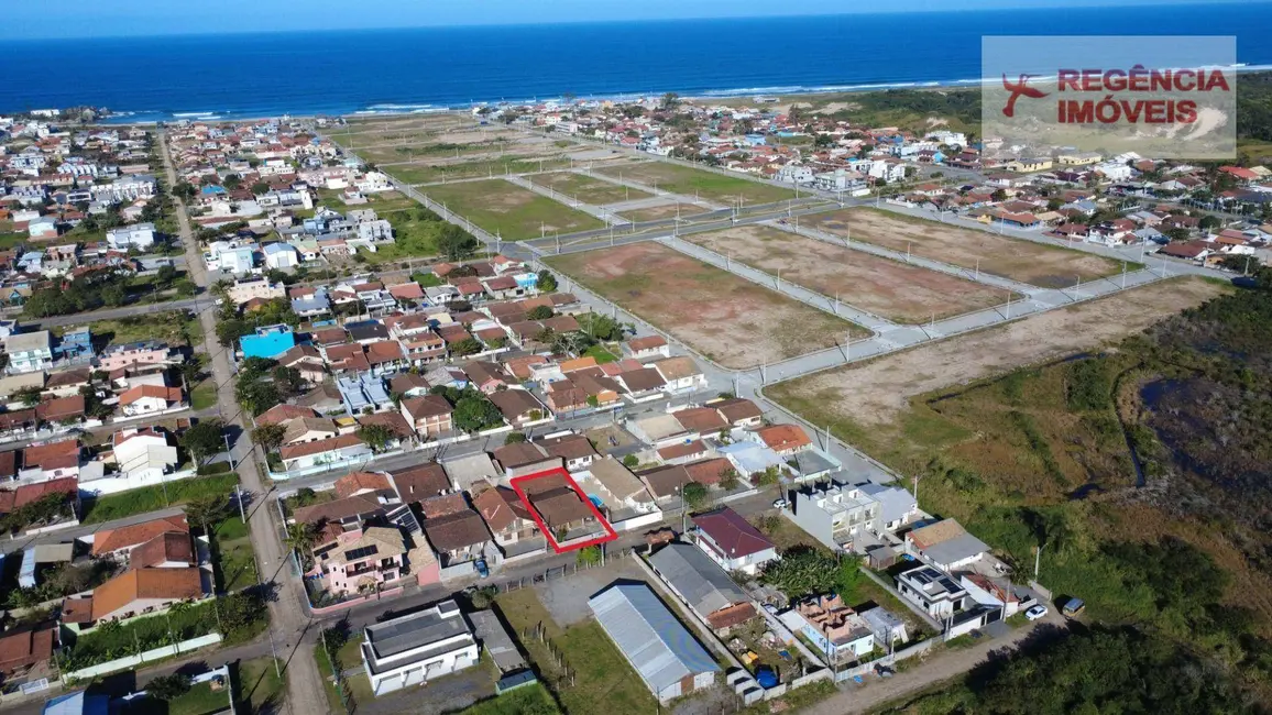 Casa com 3 quartos à venda, 300m2 em Sao Francisco Do Sul - SC - imagem 6 Foto 6 de Casa com 3 quartos à venda, 300m2 em Sao Francisco Do Sul - SC