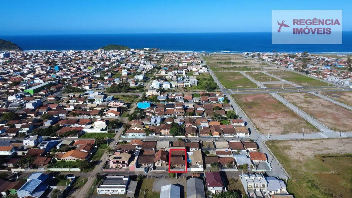 Casa com 3 quartos à venda, 300m2 em Sao Francisco Do Sul - SC - imagem 5 Foto 5 de Casa com 3 quartos à venda, 300m2 em Sao Francisco Do Sul - SC