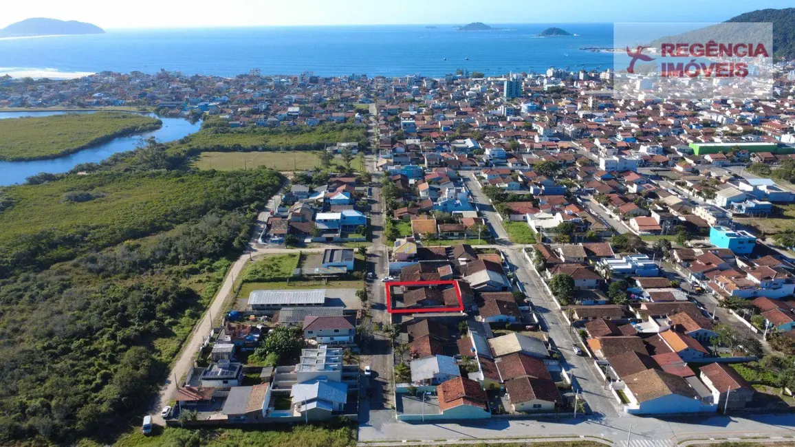 Casa com 3 quartos à venda, 300m2 em Sao Francisco Do Sul - SC - imagem 1 Foto 1 de Casa com 3 quartos à venda, 300m2 em Sao Francisco Do Sul - SC