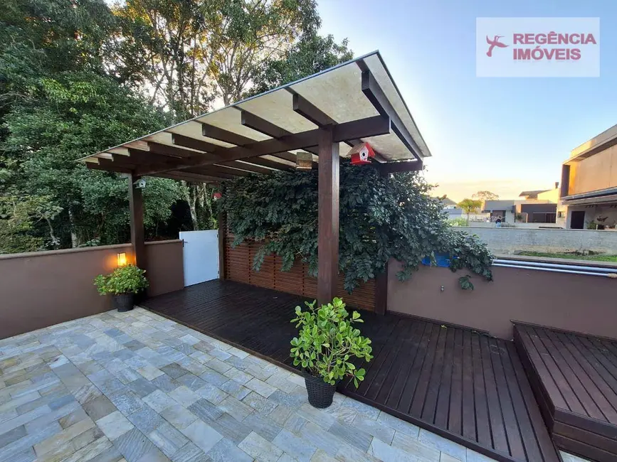Casa com 4 quartos à venda, 510m2 em Sao Francisco Do Sul - SC - imagem 5 Foto 5 de Casa com 4 quartos à venda, 510m2 em Sao Francisco Do Sul - SC