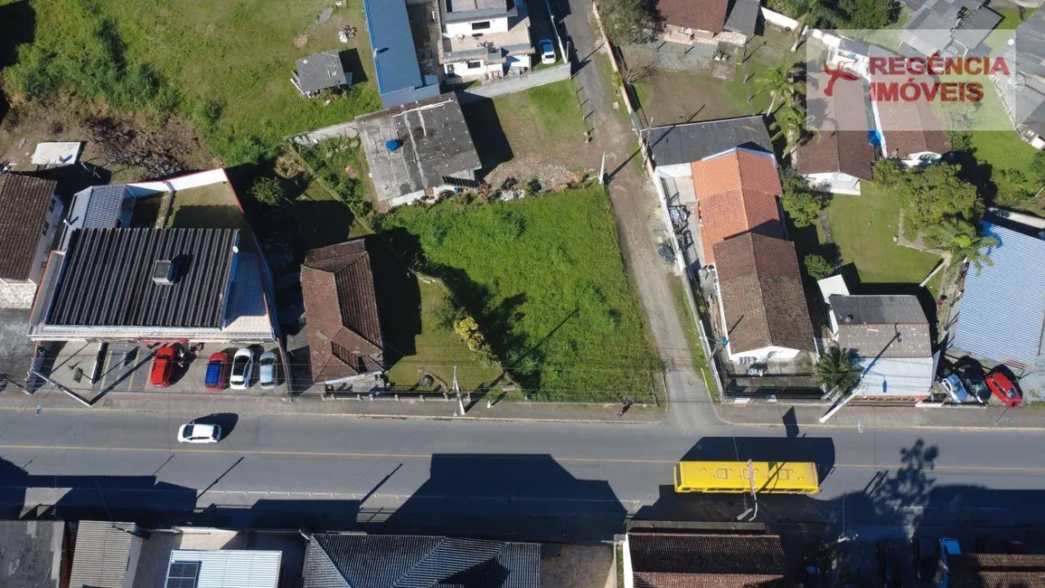 Foto 2 de Terreno / Lote à venda, 402m2 em Sao Francisco Do Sul - SC