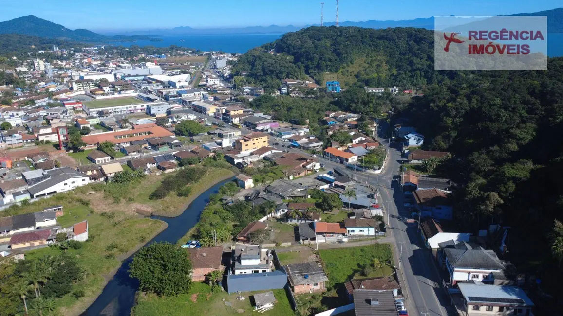 Foto 3 de Terreno / Lote à venda, 402m2 em Sao Francisco Do Sul - SC