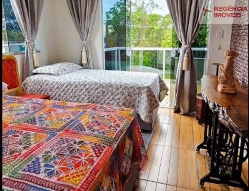 Foto 9 de Casa com 4 quartos à venda, 360m2 em Sao Francisco Do Sul - SC