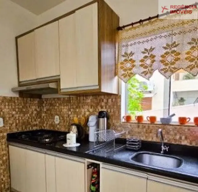 Foto 7 de Casa com 4 quartos à venda, 360m2 em Sao Francisco Do Sul - SC