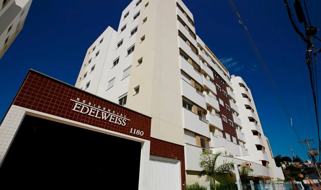 Foto 1 de Apartamento com 2 quartos à venda, 67m2 em Capoeiras, Florianopolis - SC