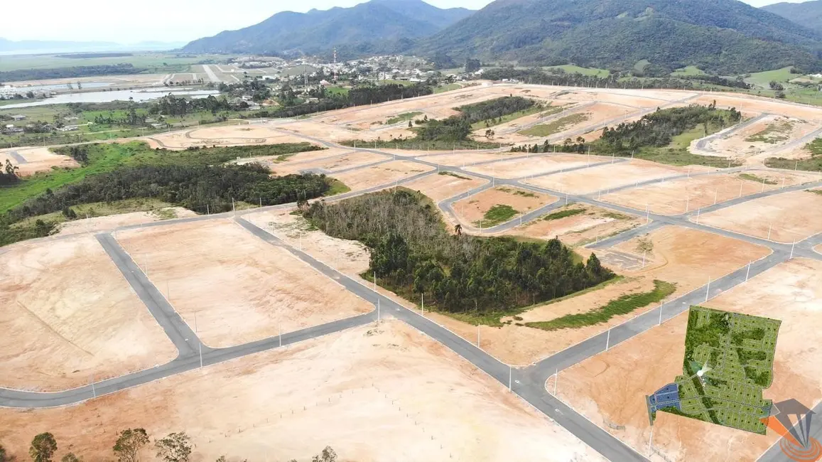 Foto 1 de Terreno / Lote à venda, 360m2 em Centro, Governador Celso Ramos - SC