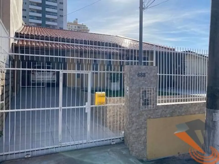 Foto 2 de Casa com 3 quartos à venda, 160m2 em Barreiros, Sao Jose - SC