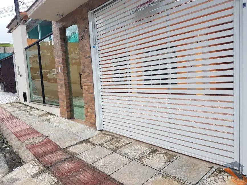 Foto 2 de Casa com 3 quartos à venda, 175m2 em Barreiros, Sao Jose - SC