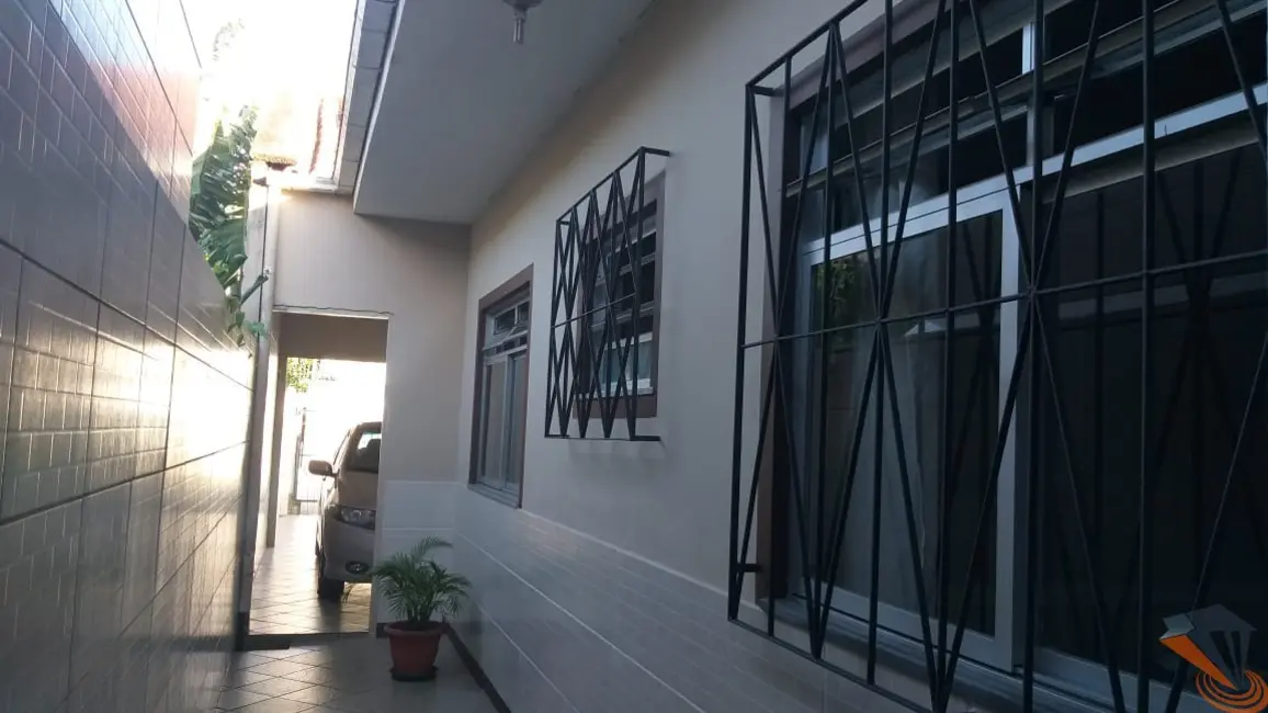 Foto 3 de Casa com 3 quartos à venda, 180m2 em Ipiranga, Sao Jose - SC