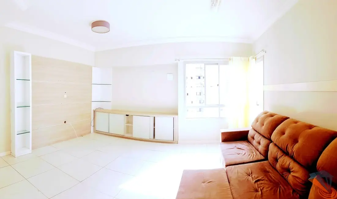 Apartamento com 3 quartos à venda, 110m2 em Centro, Florianopolis - SC - imagem 4 Foto 4 de Apartamento com 3 quartos à venda, 110m2 em Centro, Florianopolis - SC