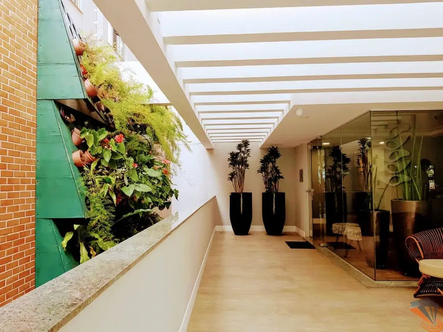 Apartamento com 3 quartos à venda, 110m2 em Centro, Florianopolis - SC - imagem 3 Foto 3 de Apartamento com 3 quartos à venda, 110m2 em Centro, Florianopolis - SC