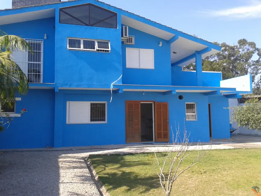Foto 1 de Casa com 2 quartos à venda, 100m2 em Areias, Sao Jose - SC
