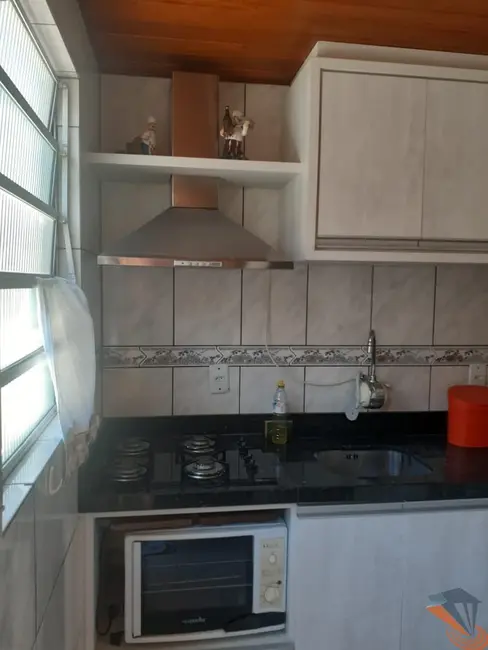 Foto 2 de Casa com 3 quartos à venda, 150m2 em Forquilhas, Sao Jose - SC