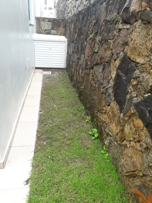 Foto 1 de Casa de Condomínio com 2 quartos à venda, 94m2 em Forquilhas, Sao Jose - SC