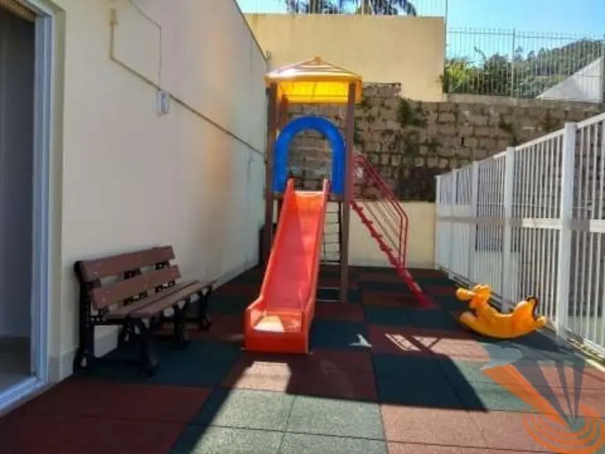 Apartamento com 2 quartos à venda, 64m2 em Costeira do Pirajubaé, Florianopolis - SC - imagem 3 Foto 3 de Apartamento com 2 quartos à venda, 64m2 em Costeira do Pirajubaé, Florianopolis - SC