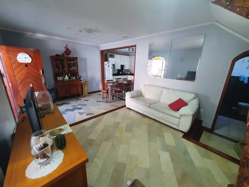 Foto 4 de Casa com 4 quartos à venda, 230m2 em Centro, Sao Jose - SC
