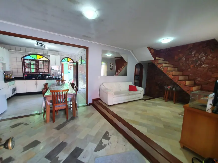 Foto 3 de Casa com 4 quartos à venda, 230m2 em Centro, Sao Jose - SC